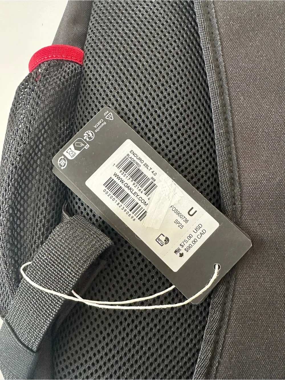Brand New! Oakley Black and Red Men's Backpack